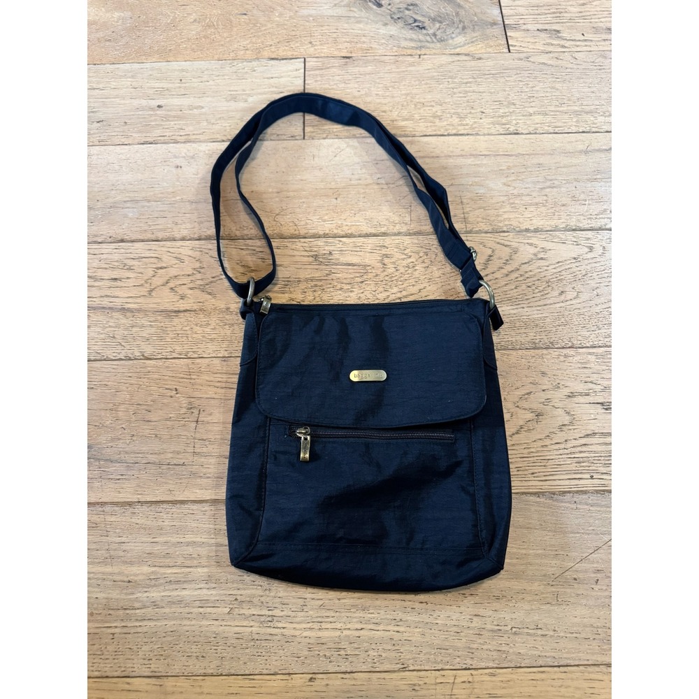Baggallini‎ Crossbody Bag Black Lightweight Travel Purse Everyday Carry